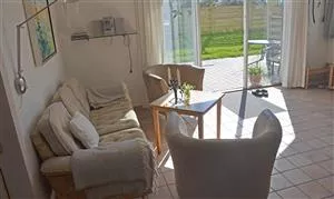 Stue med udgang til terrasse